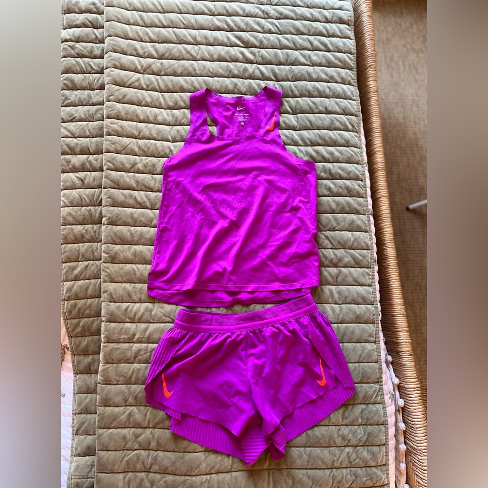 Aeroswift plissé Dri-FIT ADV shorts & top set